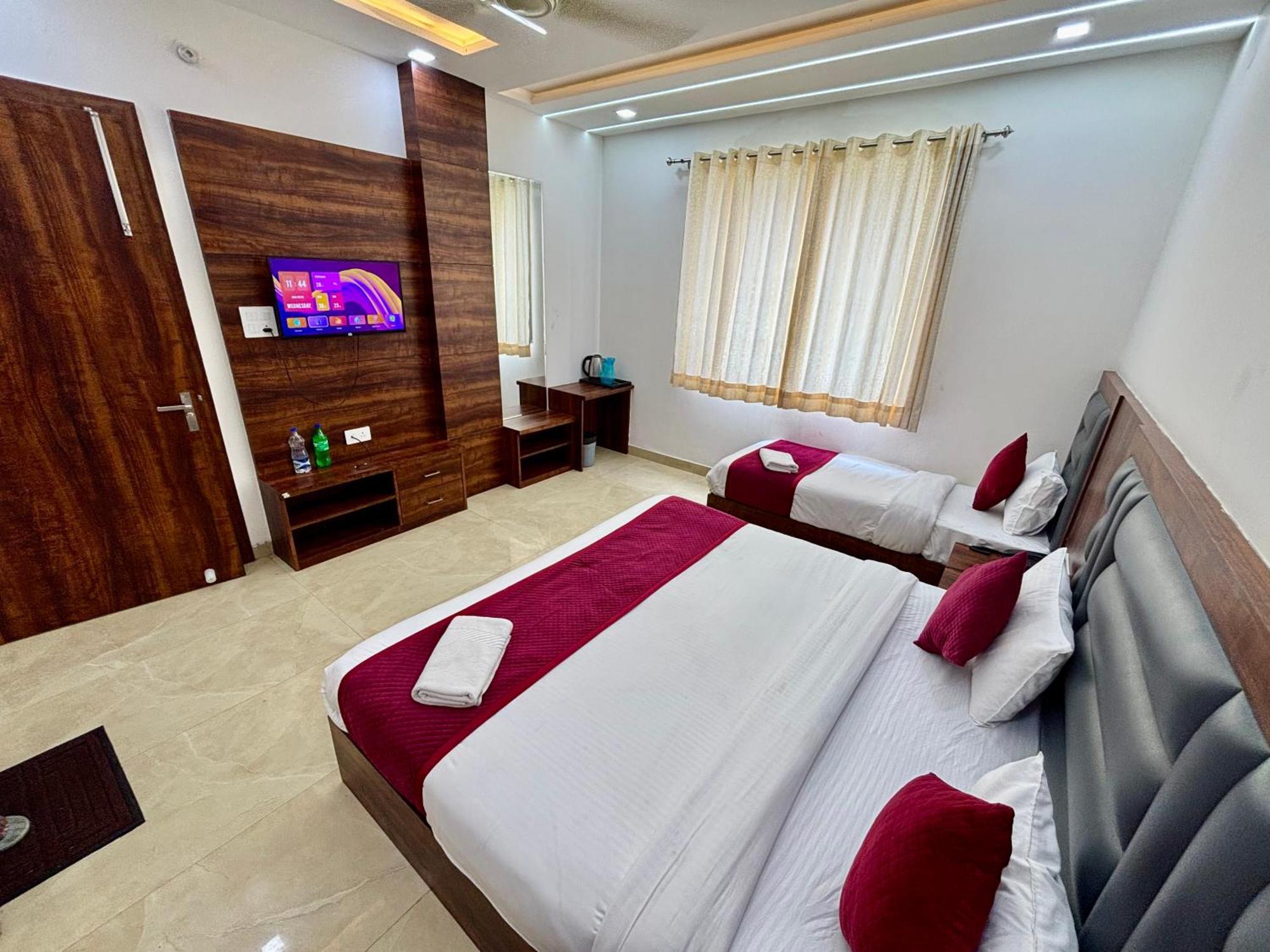 Hotel Ganga Palace -